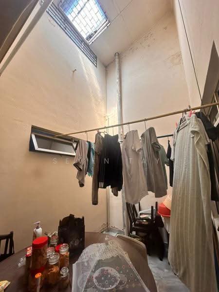 1-storey Terraced House for Sale in Taman Pelangi (Johor Bahru) - Seven Tay - Interior - PropertyGuru.com.my