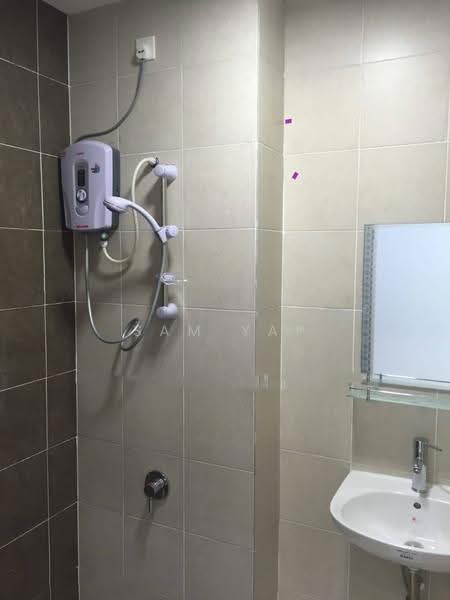 Kondominium untuk Disewa di KSL Residence 2 @ Kangkar Tebrau - Sam Yap - Bathroom - PropertyGuru.com.my