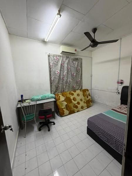 1-storey Terraced House for Sale in Taman Megah Ria (Masai) - Sammi Hoo - Bedroom - PropertyGuru.com.my
