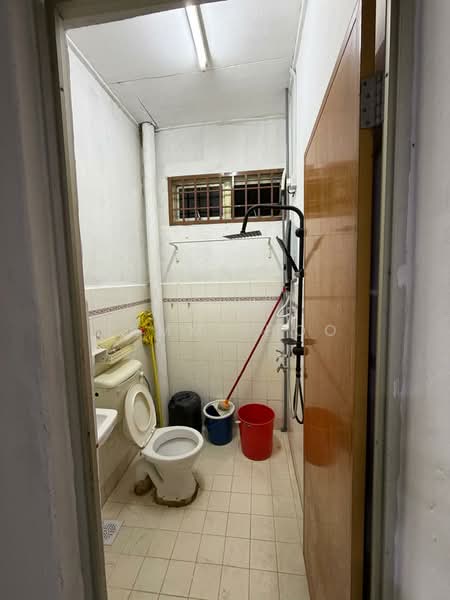 1-storey Terraced House for Sale in Taman Megah Ria (Masai) - Sammi Hoo - Bathroom - PropertyGuru.com.my