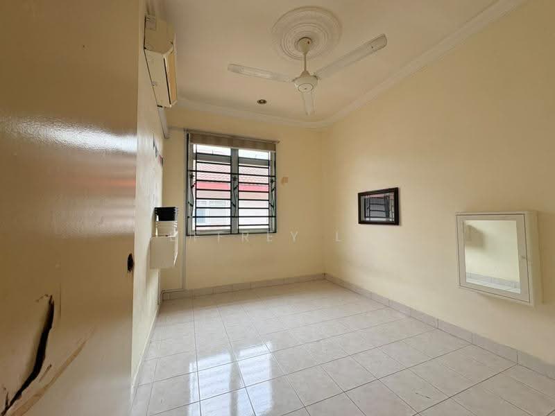 Terraced House for Sale in Taman Nusa Damai (Pasir Gudang) - Jeffrey Lim - Interior - PropertyGuru.com.my