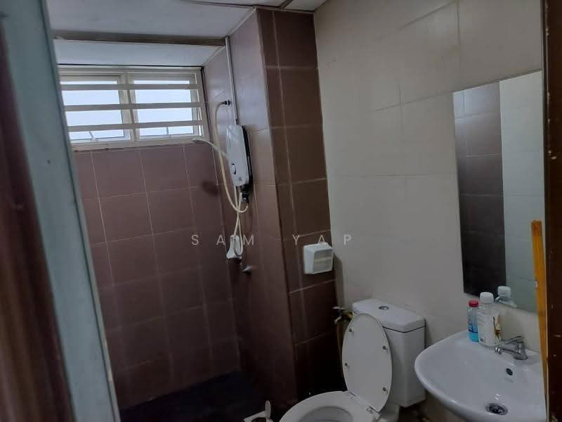 Service Residence for Rent at D'Summit Residences - Sam Yap - Bathroom - PropertyGuru.com.my