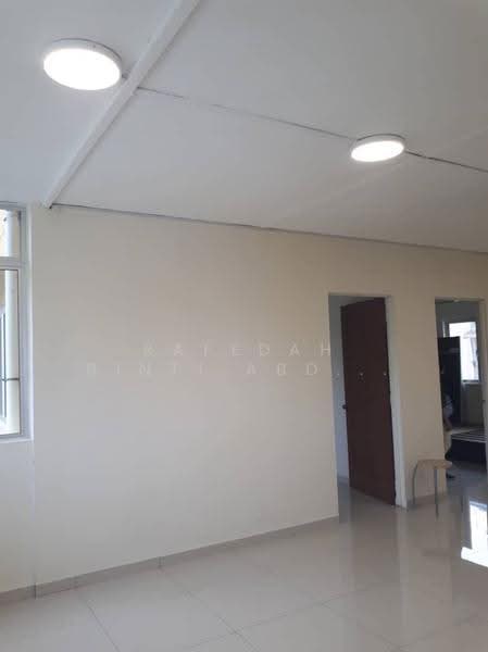 Flat for Sale at PKNS Seksyen 24 - Rafedah Binti Abdul Aziz - Interior - PropertyGuru.com.my