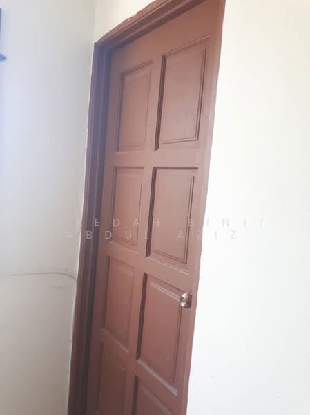 Flat for Sale at PKNS Seksyen 24 - Rafedah Binti Abdul Aziz - Interior - PropertyGuru.com.my