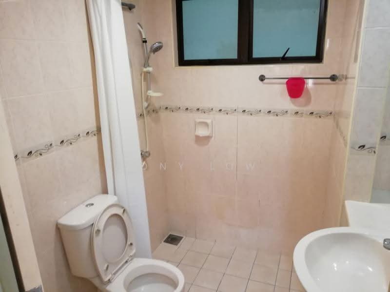 Condominium for Sale at Pelangi Utama - Tony Low - Bathroom - PropertyGuru.com.my
