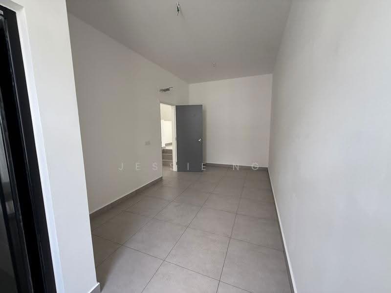 Rumah Teres 2-Tingkat untuk Dijual di Taman Mount Austin (Tebrau) - Jessie Ng - Interior - PropertyGuru.com.my