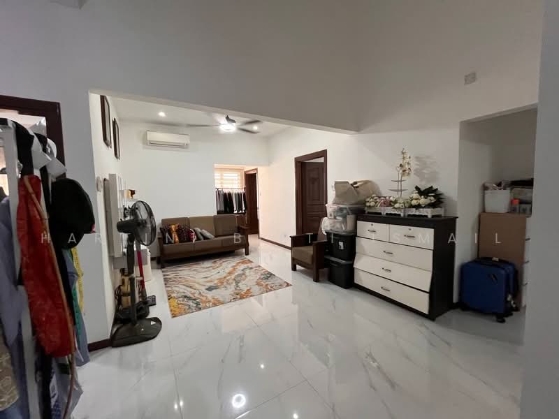 2-storey Terraced House for Sale in Shah Alam (Selangor) - Hartini Binti Ismail - PropertyGuru.com.my