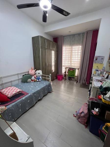 2-storey Terraced House for Sale in Shah Alam (Selangor) - Hartini Binti Ismail - Bedroom - PropertyGuru.com.my