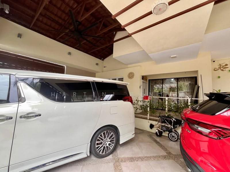 2-storey Terraced House for Sale in Shah Alam (Selangor) - Hartini Binti Ismail - Exterior - PropertyGuru.com.my