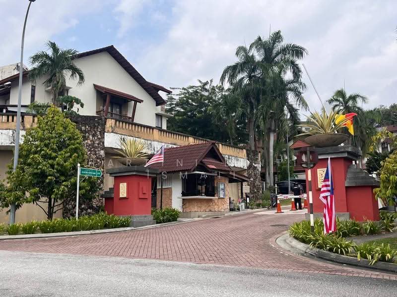 2-storey Terraced House for Sale in Shah Alam (Selangor) - Hartini Binti Ismail - Exterior - PropertyGuru.com.my