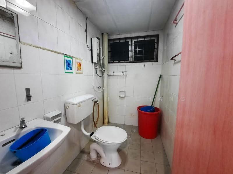 Kondominium untuk Dijual di Idaman Sutera - Samantha Chang - Bathroom - PropertyGuru.com.my