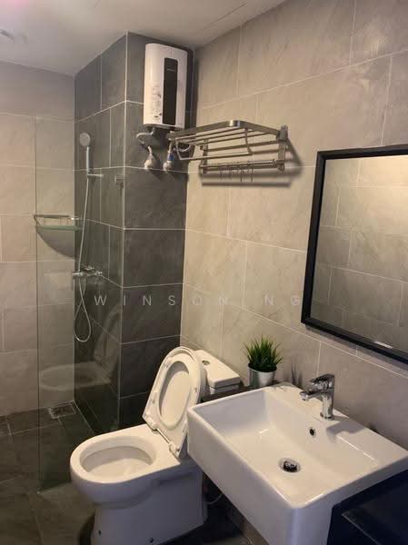 Kediaman Servis untuk Disewa di Emporis - Winson Ng - Bathroom - PropertyGuru.com.my