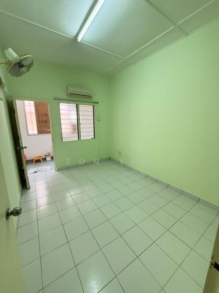Rumah Teres 2-Tingkat untuk Dijual di Subang Bestari (Shah Alam) - Tom Yip - Interior - PropertyGuru.com.my