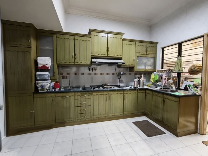 2-storey Terraced House for Sale in Bandar Baru Permas Jaya (Permas Jaya) - Alan Tham - Kitchen - PropertyGuru.com.my