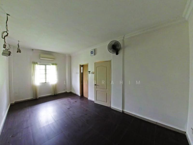 Townhouse for Sale in Templer Heights (Rawang) - Azli Ibrahim - Interior - PropertyGuru.com.my