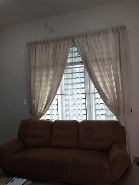 Rumah Teres 2-Tingkat untuk Disewa di Taman Mount Austin (Tebrau) - Grace Chiew - Living Room - PropertyGuru.com.my
