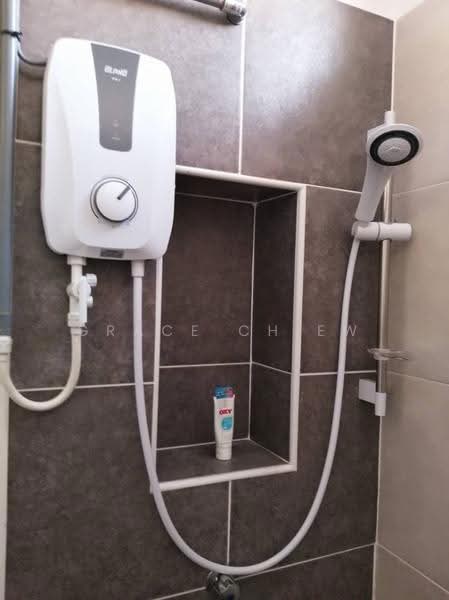 Rumah Teres 2-Tingkat untuk Disewa di Taman Mount Austin (Tebrau) - Grace Chiew - Bathroom - PropertyGuru.com.my