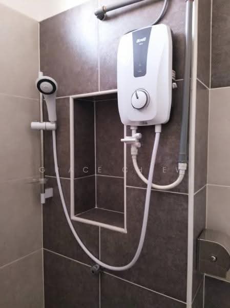 Rumah Teres 2-Tingkat untuk Disewa di Taman Mount Austin (Tebrau) - Grace Chiew - Bathroom - PropertyGuru.com.my