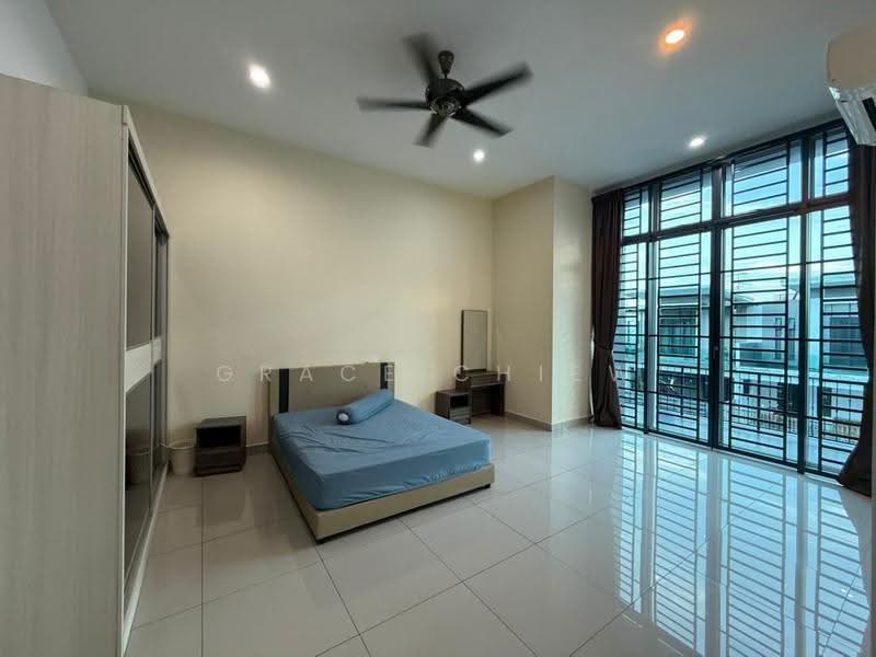 Rumah Teres 2-Tingkat untuk Disewa di Taman Mount Austin (Tebrau) - Grace Chiew - Bedroom - PropertyGuru.com.my