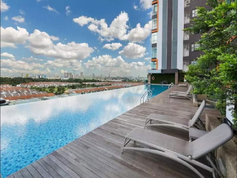 Soho for Rent in Taman Austin Perdana (Tebrau) - Benedict Yap - Pool - PropertyGuru.com.my