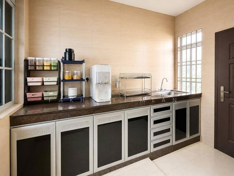 Rumah Teres 2-Tingkat untuk Dijual di Bandar Seri Alam (Masai) - Fakhrul Imlan - Kitchen - PropertyGuru.com.my