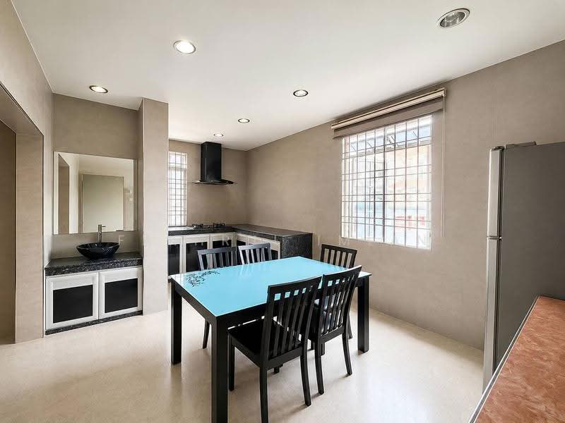 Rumah Teres 2-Tingkat untuk Dijual di Bandar Seri Alam (Masai) - Fakhrul Imlan - Kitchen - PropertyGuru.com.my