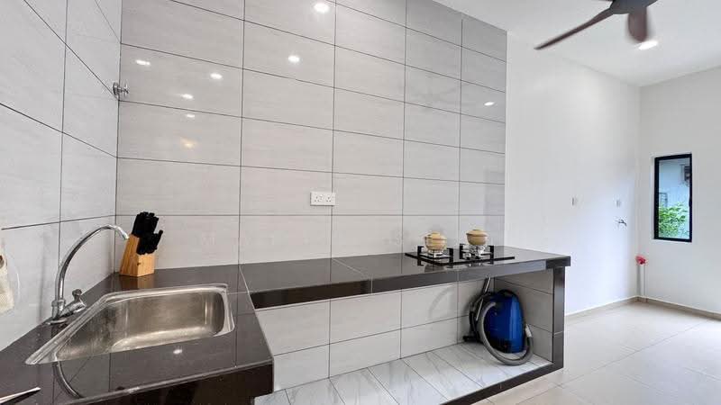 Rumah Teres 1-Tingkat untuk Dijual di Ujong Pasir (Melaka) - Mario Seet - Kitchen - PropertyGuru.com.my