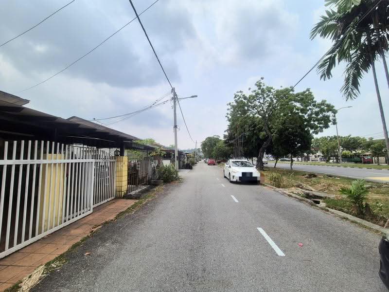 Rumah Teres 1-Tingkat untuk Dijual di Taman Petaling (Klang) - Keyn Aziz - PropertyGuru.com.my