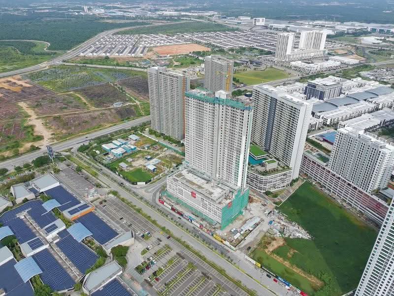 Service Residence for Sale at Seiras Residences - Edwin Ng - Exterior - PropertyGuru.com.my
