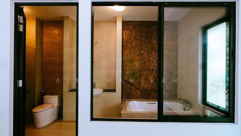 Semi-Detached House for Sale in Ukay Perdana (Ulu Kelang) - Aimi Mahirah - Bathroom - PropertyGuru.com.my