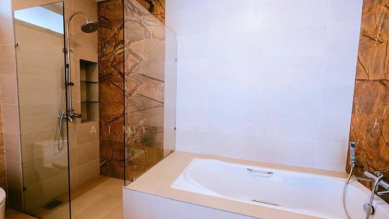 Semi-Detached House for Sale in Ukay Perdana (Ulu Kelang) - Aimi Mahirah - Bathroom - PropertyGuru.com.my
