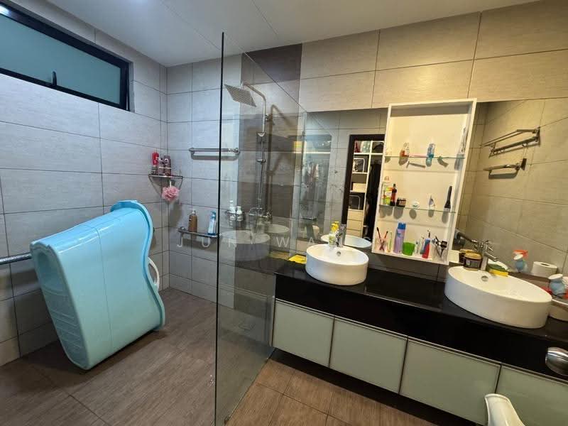Kediaman Servis untuk Dijual di Molek Regency - Jun Wang - PropertyGuru.com.my