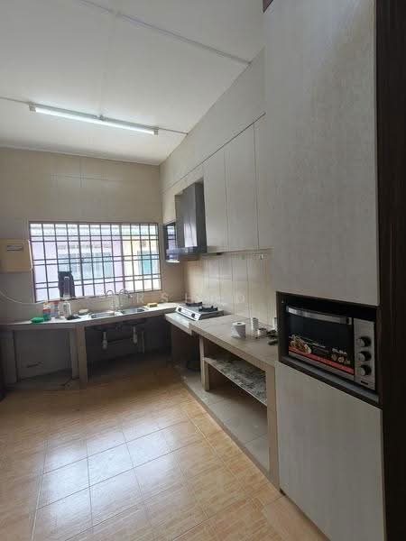 1-storey Terraced House for Sale in Taman Pulai Emas (Kulai) - Arshad . - Kitchen - PropertyGuru.com.my