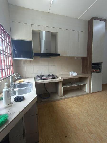 1-storey Terraced House for Sale in Taman Pulai Emas (Kulai) - Arshad . - Kitchen - PropertyGuru.com.my