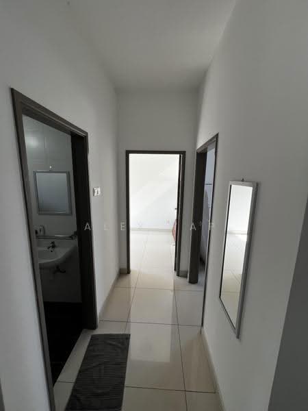 Kondominium untuk Dijual di Ameera Residence - Alex Yap - Corridor - PropertyGuru.com.my