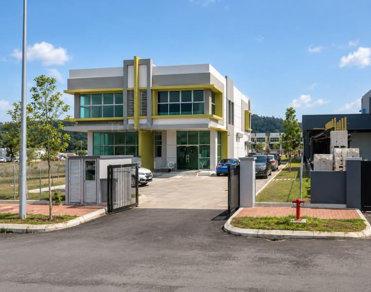 Shop for Sale in Puncak Alam (Selangor) - Eric Yap - Exterior - PropertyGuru.com.my
