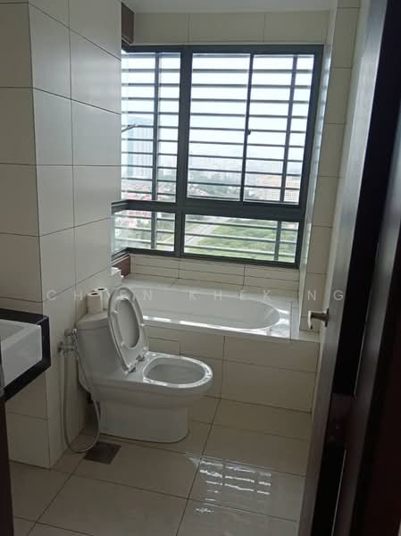 Kondominium untuk Dijual di Marinox Sky Villas - Chien Khek Ng - Bathroom - PropertyGuru.com.my