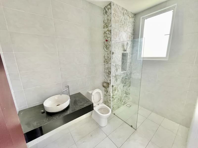Rumah Kluster untuk Dijual di Skudai (Johor) - Kym Kee - Bathroom - PropertyGuru.com.my