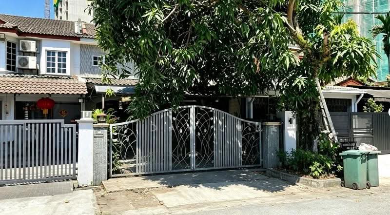 2-storey Terraced House for Sale in Pandan Perdana (Cheras) - Rashidah Juremi - Exterior - PropertyGuru.com.my