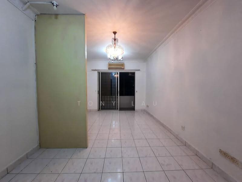 Kondominium untuk Dijual di Idaman Sutera - Tony Lau - Living Room - PropertyGuru.com.my