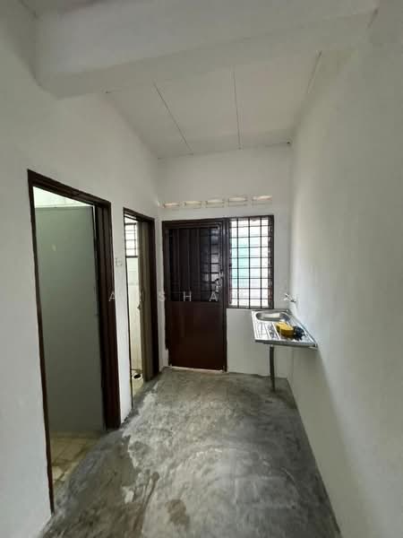 Rumah Teres 2-Tingkat untuk Dijual di Bandar Seri Alam (Masai) - Arshad . - Interior - PropertyGuru.com.my
