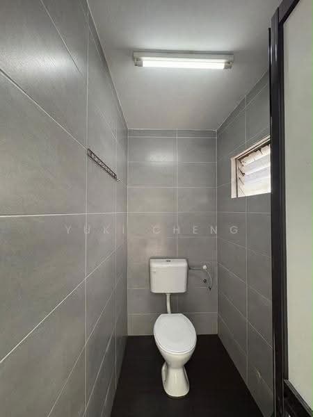 Rumah Teres 1-Tingkat untuk Dijual di Taman Johor Jaya (Johor Bahru) - Yuki Cheng - Bathroom - PropertyGuru.com.my