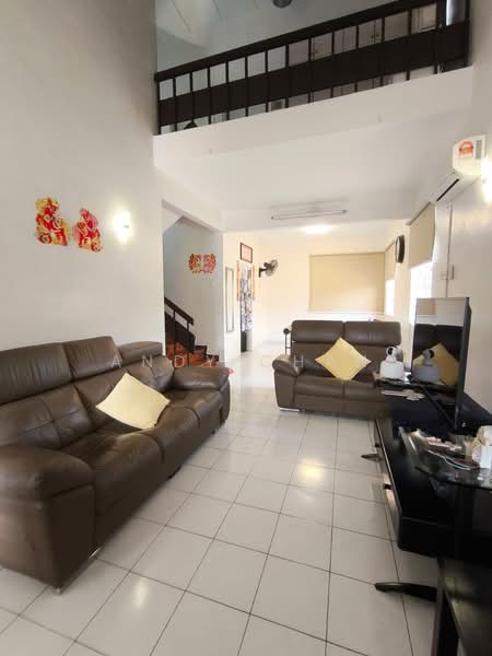 Rumah Teres 1.5-Tingkat untuk Dijual di Taman Perling (Perling) - Andy Chan - Living Room - PropertyGuru.com.my