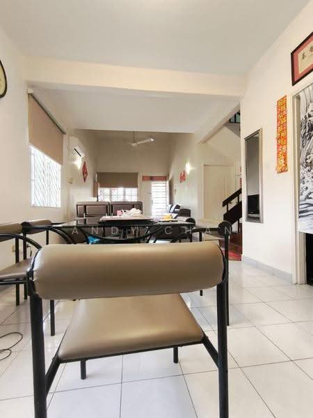 Rumah Teres 1.5-Tingkat untuk Dijual di Taman Perling (Perling) - Andy Chan - Living Room - PropertyGuru.com.my