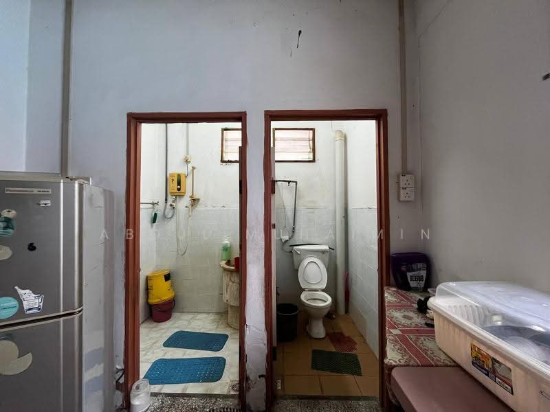 Rumah Teres 1-Tingkat untuk Dijual di Bedong (Kedah) - Abdul Muhaimin - Bathroom - PropertyGuru.com.my
