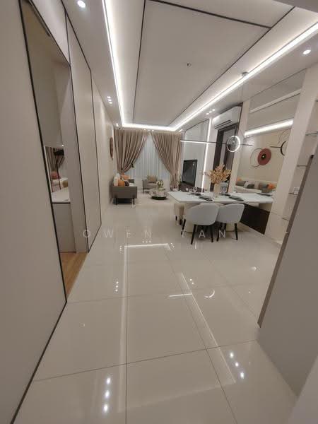 Pangsapuri untuk Dijual di Setia Tropika - Owen Tan - Living Room - PropertyGuru.com.my