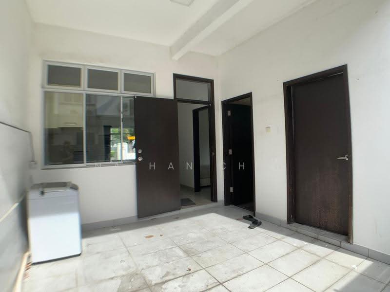 Rumah Teres 2-Tingkat untuk Dijual di Taman Molek (Johor Bahru) - Nathan Chan - PropertyGuru.com.my