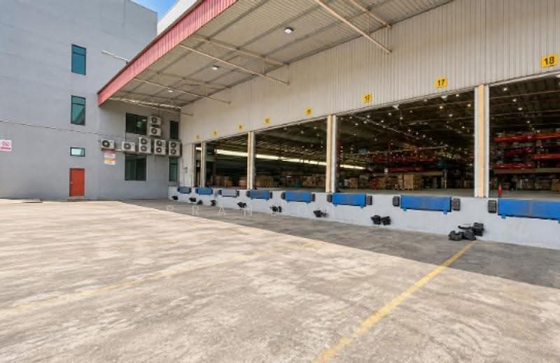 Warehouse for Rent in Subang Jaya (Selangor) - Brandon . - Exterior - PropertyGuru.com.my