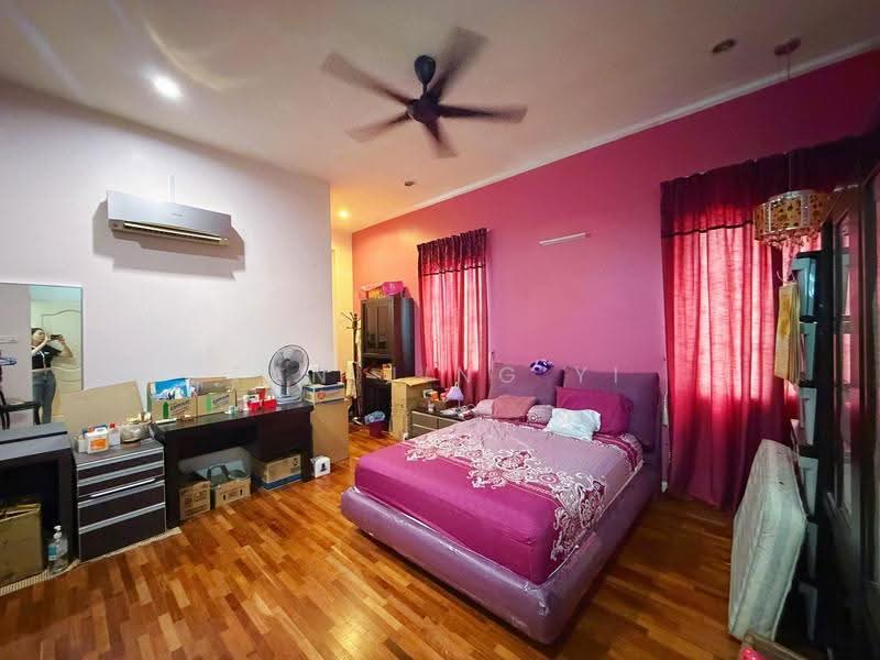 Bungalow House for Sale in Gelugor (Penang) - Tan Jing Yi - Bedroom - PropertyGuru.com.my