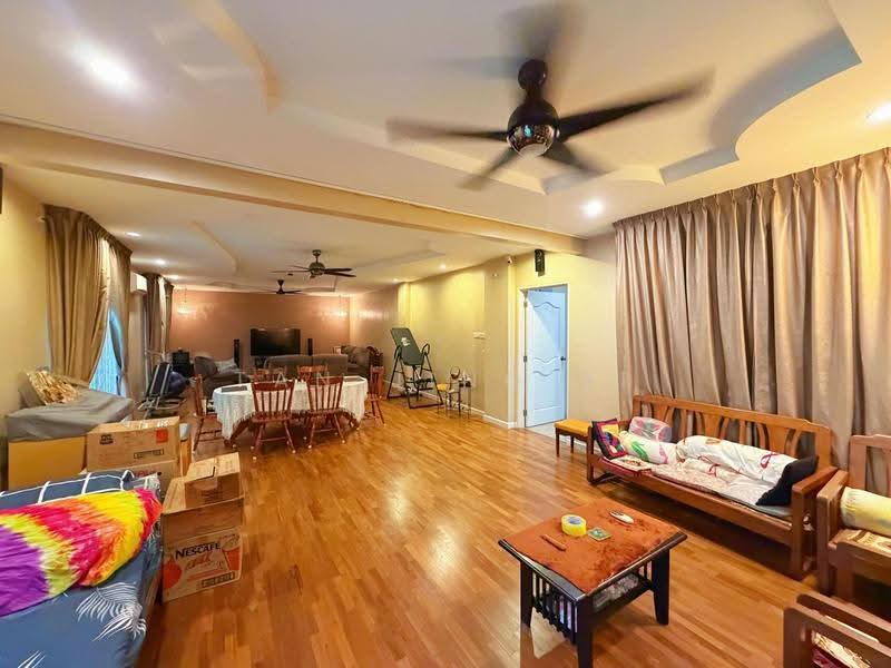 Bungalow House for Sale in Gelugor (Penang) - Tan Jing Yi - Living Room - PropertyGuru.com.my